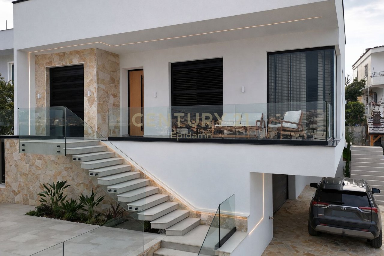 SUPER HOUSE FOR RENT IN PASKUQAN!