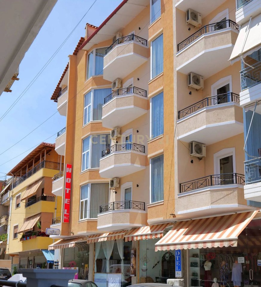 HOTEL ME QIRA NE SARANDE| 18 DHOMA