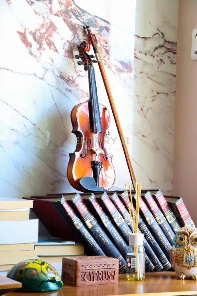 Apartment 3+1+2 balconies + separate wardrobes for rent in Bllok!