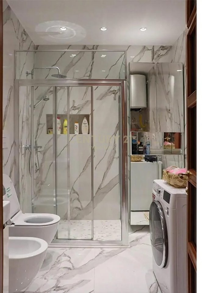 Apartment 3+1+2 balconies + separate wardrobes for rent in Bllok!