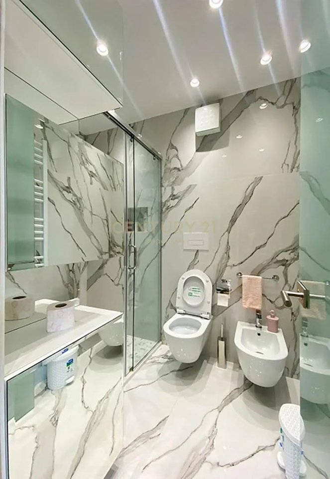 Apartment 3+1+2 balconies + separate wardrobes for rent in Bllok!