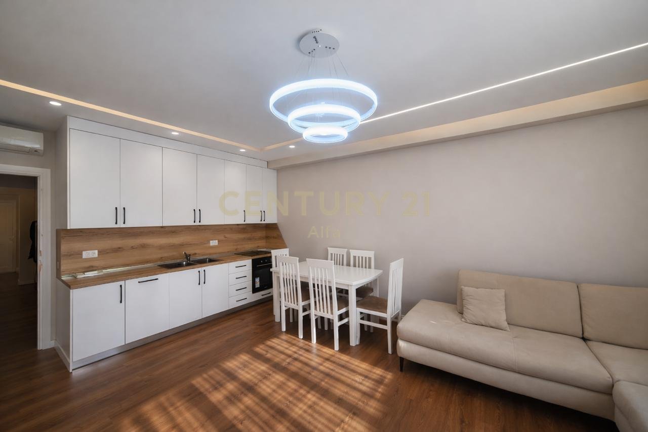 ESCLUSIVO APPARTAMENTO 2+1+2 IN VENDITA CON POSTO AUTO IN VIA KOSOVARËVE!