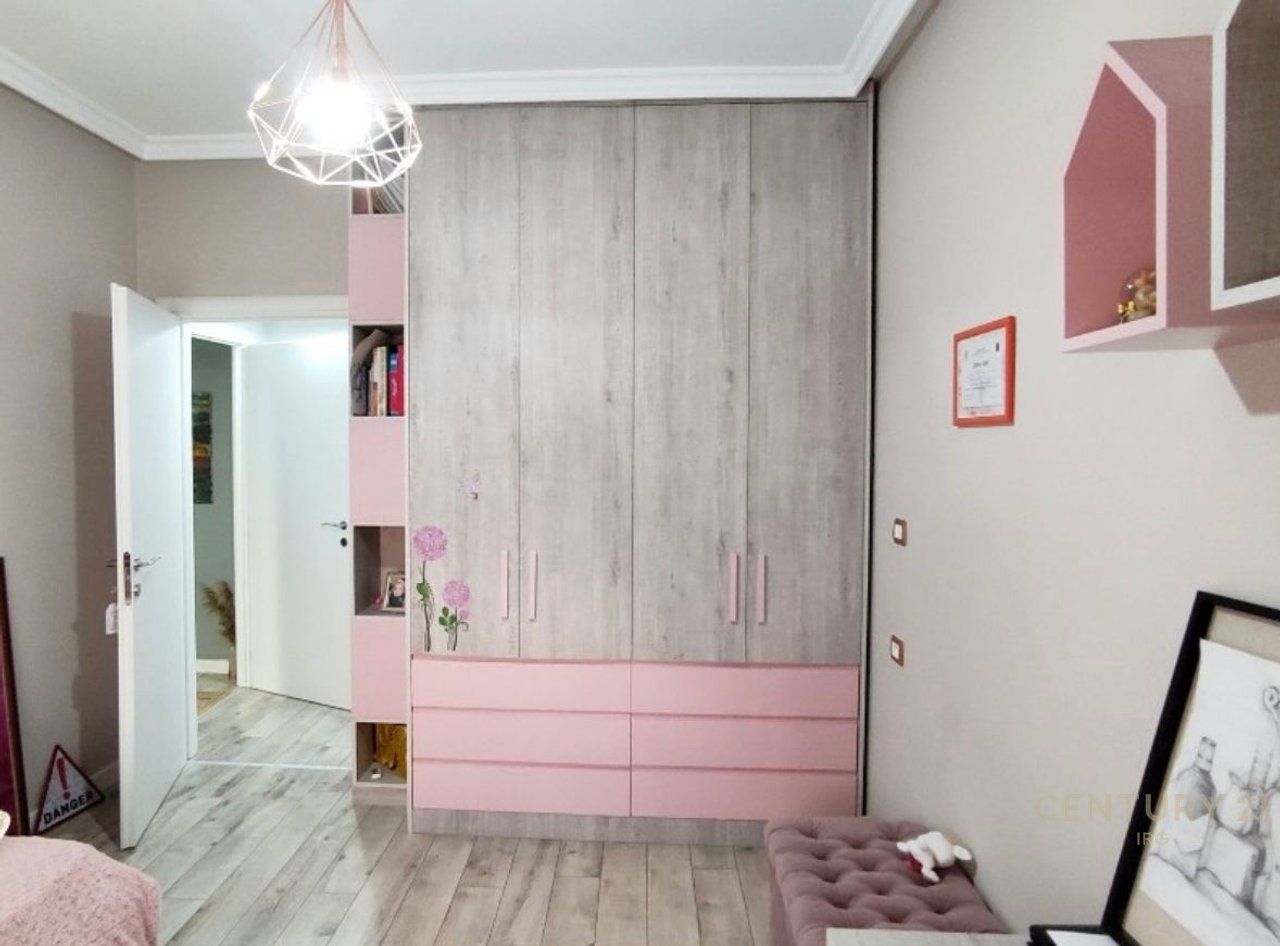 2+1 APARTMENT FOR RENT NEAR THE BOTANICAL GARDEN!