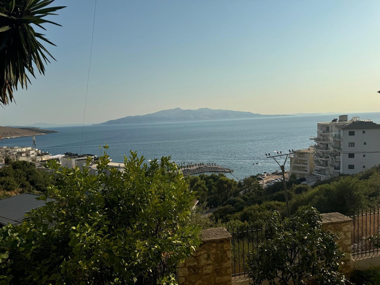 SARANDE, SHESIM OBJEKT 4- KATESH ME PAMJE NGA DETI