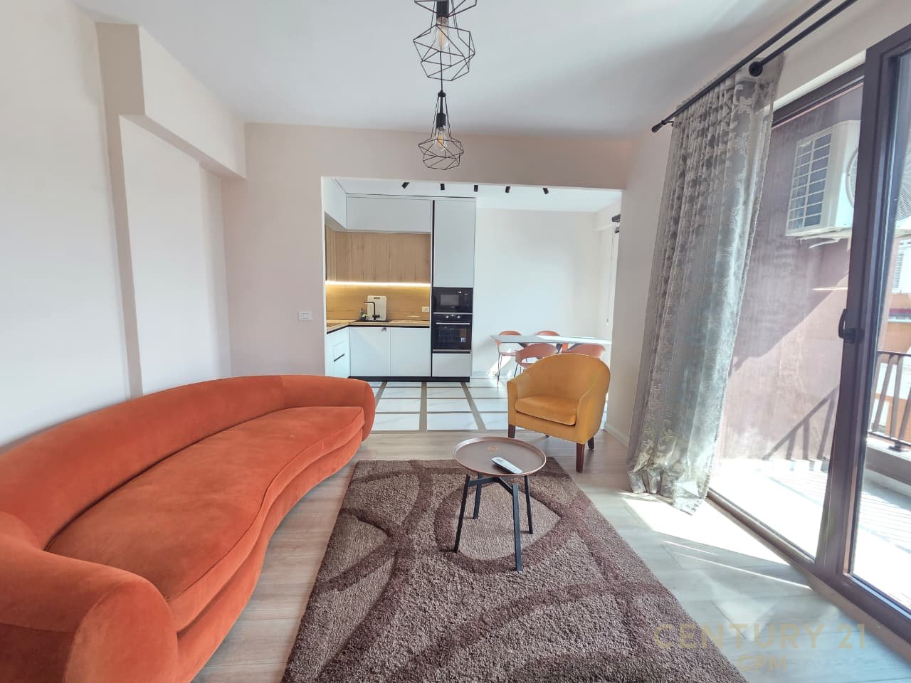 APPARTAMENTO 1+1 IN AFFITTO VICINO A MYSLYM SHYRI!