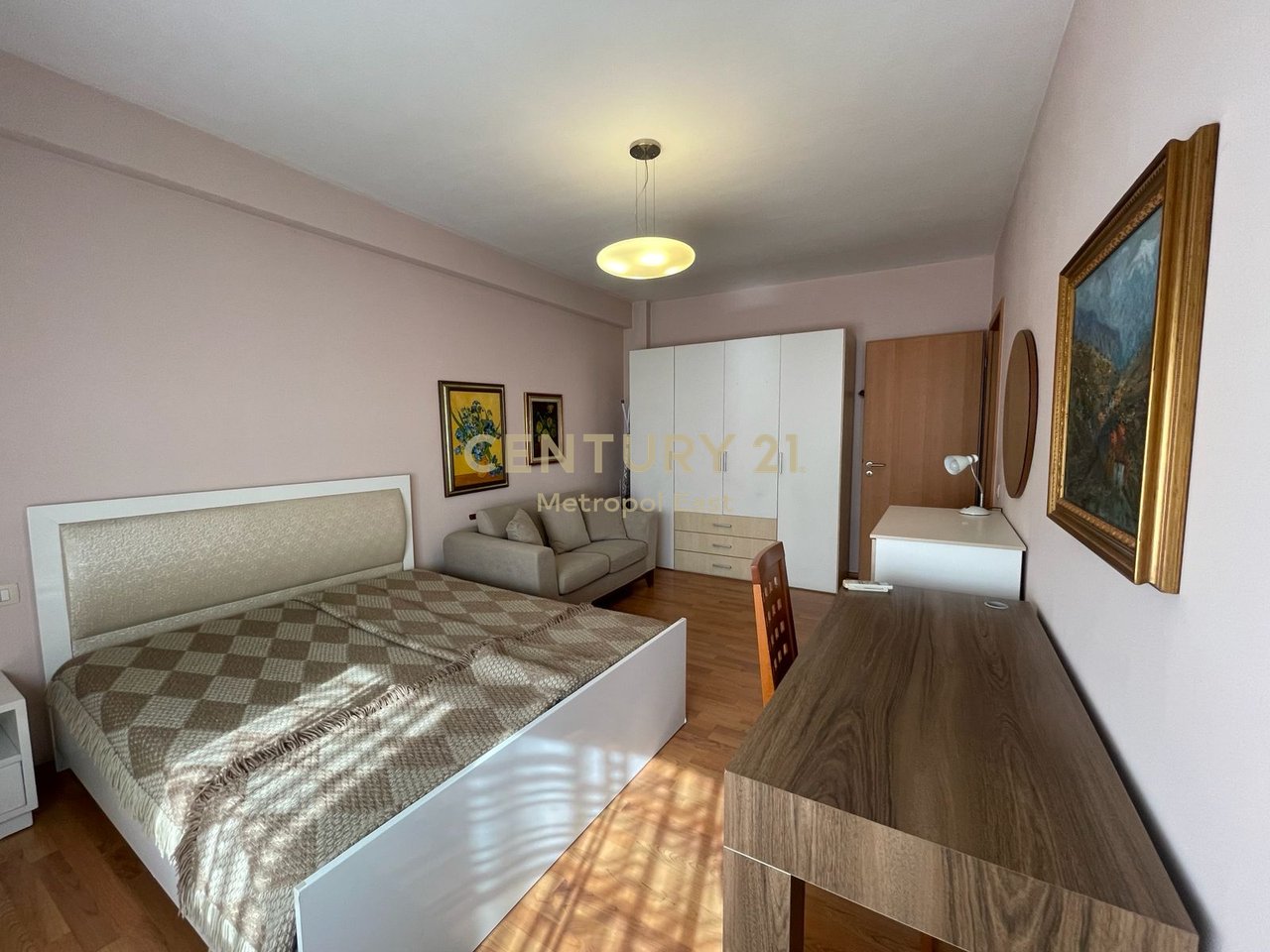 Apartament 2+1 për Qira | 110 m² | Kati 5 |  Zona ATSH- Pazar i Ri