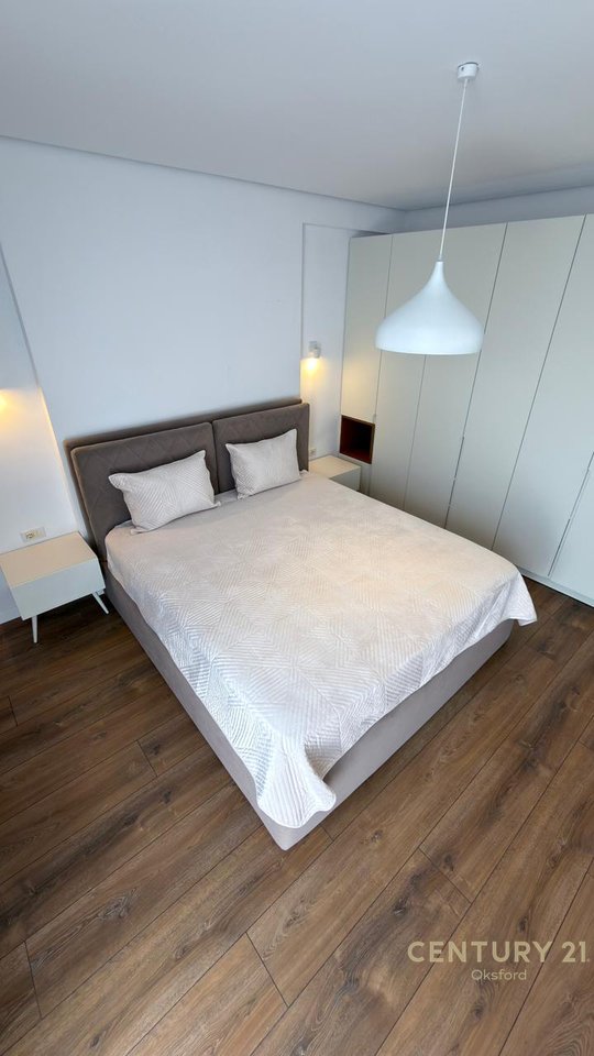 Shesim vilë individuale me pishinë,në rezidencën "San Pietro"!