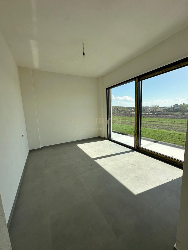 EKSLUZIVE! SHITET VILE INDIVIDUALE ME PISHINE NE GJIRIN E LALZIT!  340.000€