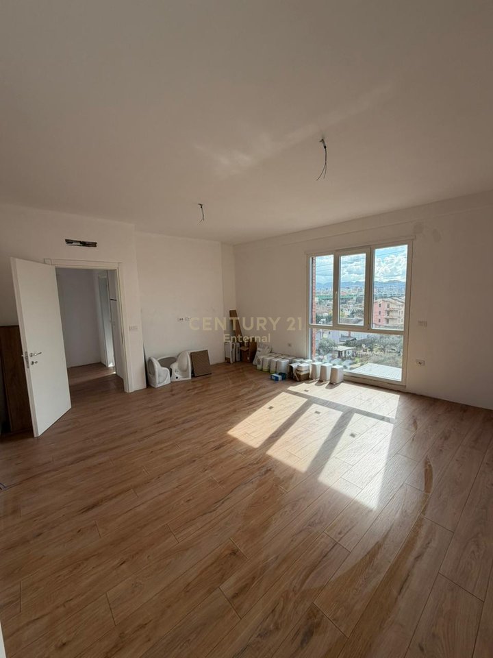 Apartament 1+1 per shitje ne Paskuqan