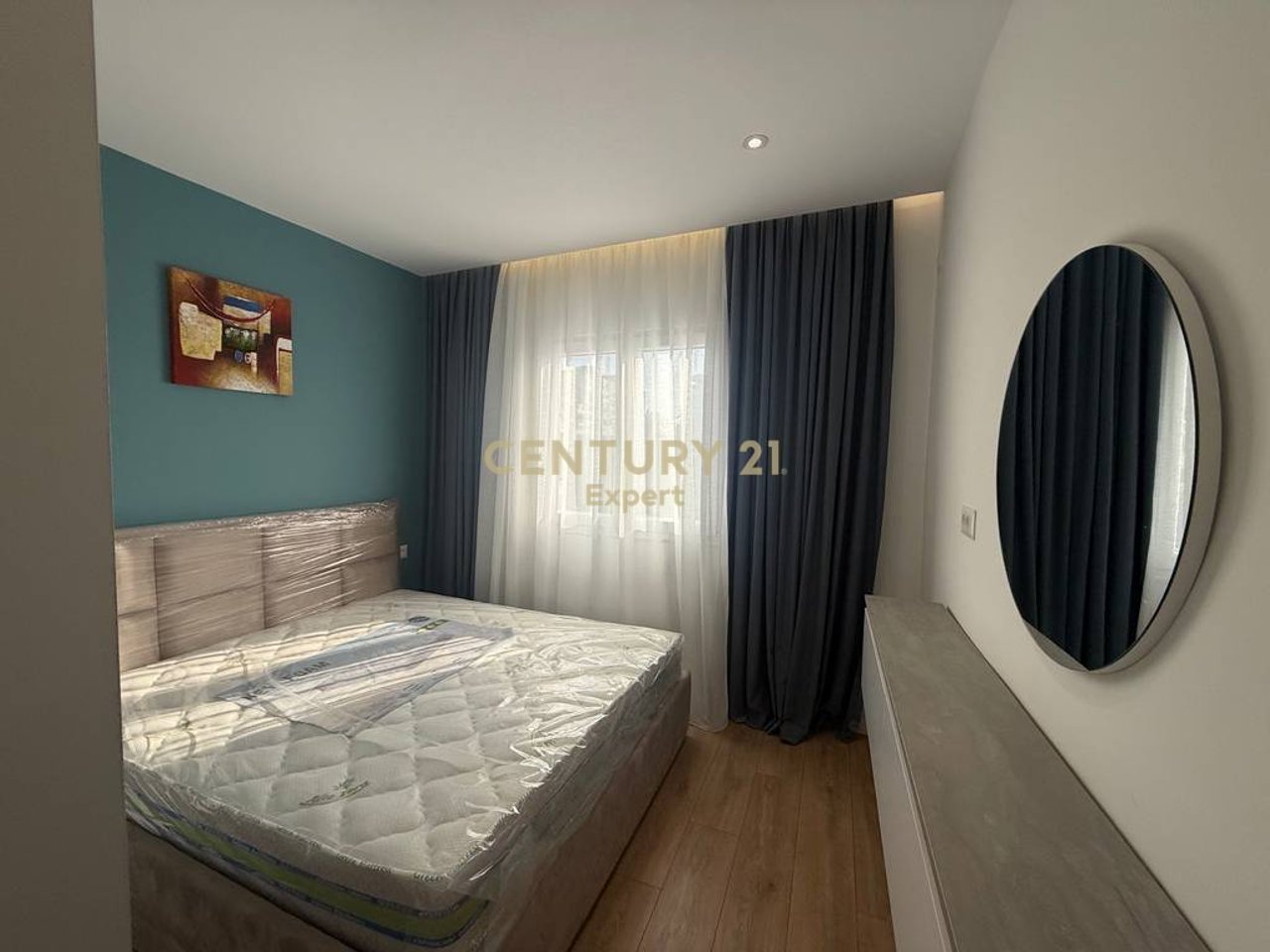 APARTAMENT 1+1 PER QIRA TEK 21 DHJETORI