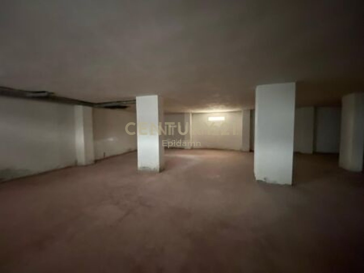 Ambient për qira në Plazh, Durrës