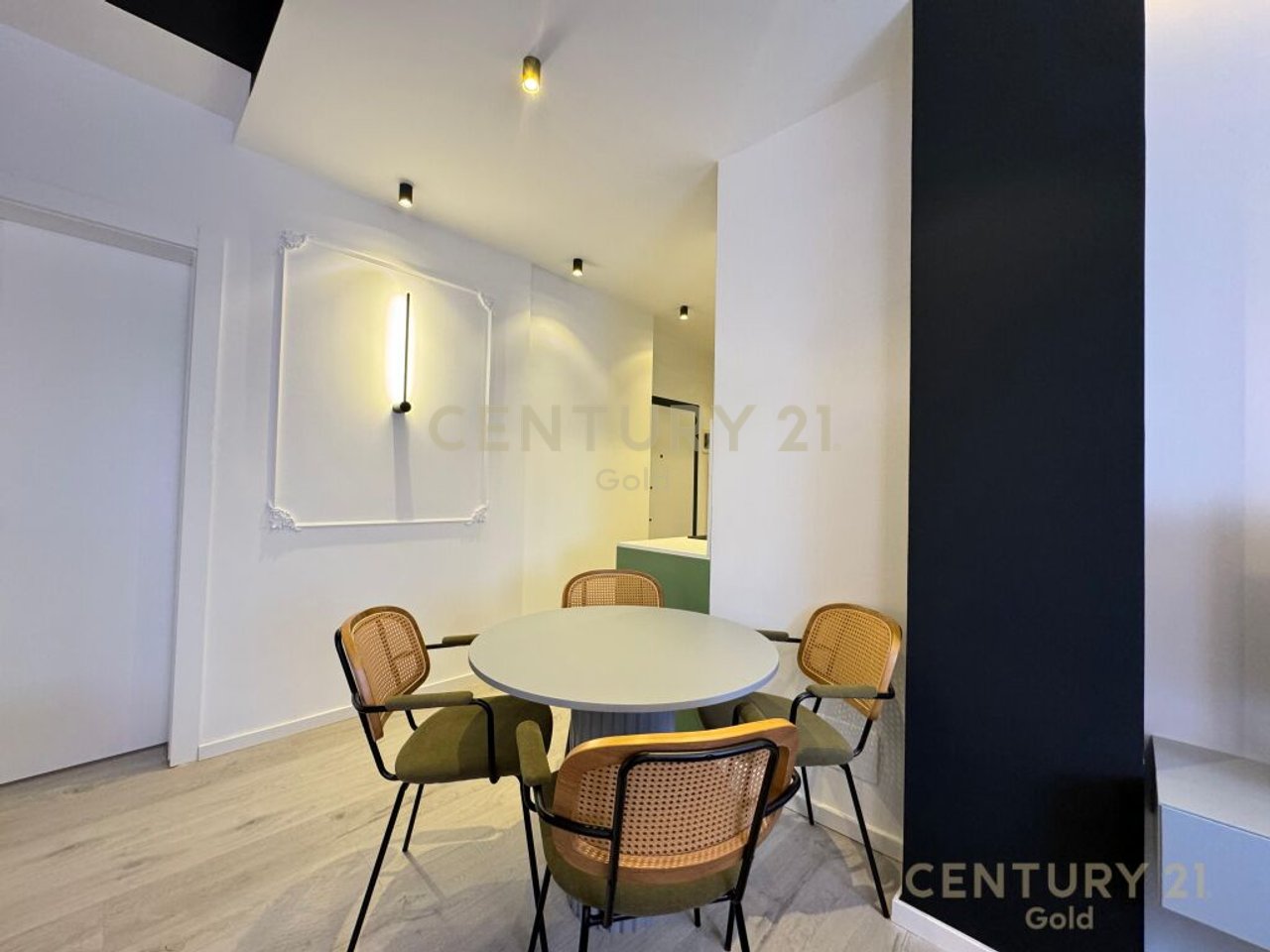 Comune di Parigi, moderno monolocale in affitto!