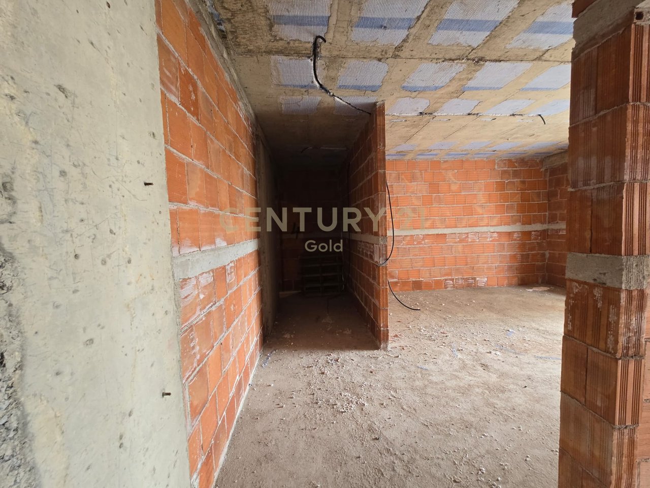 1+1 APARTMENT FOR SALE AT THE FORMER AVIATION FIELD