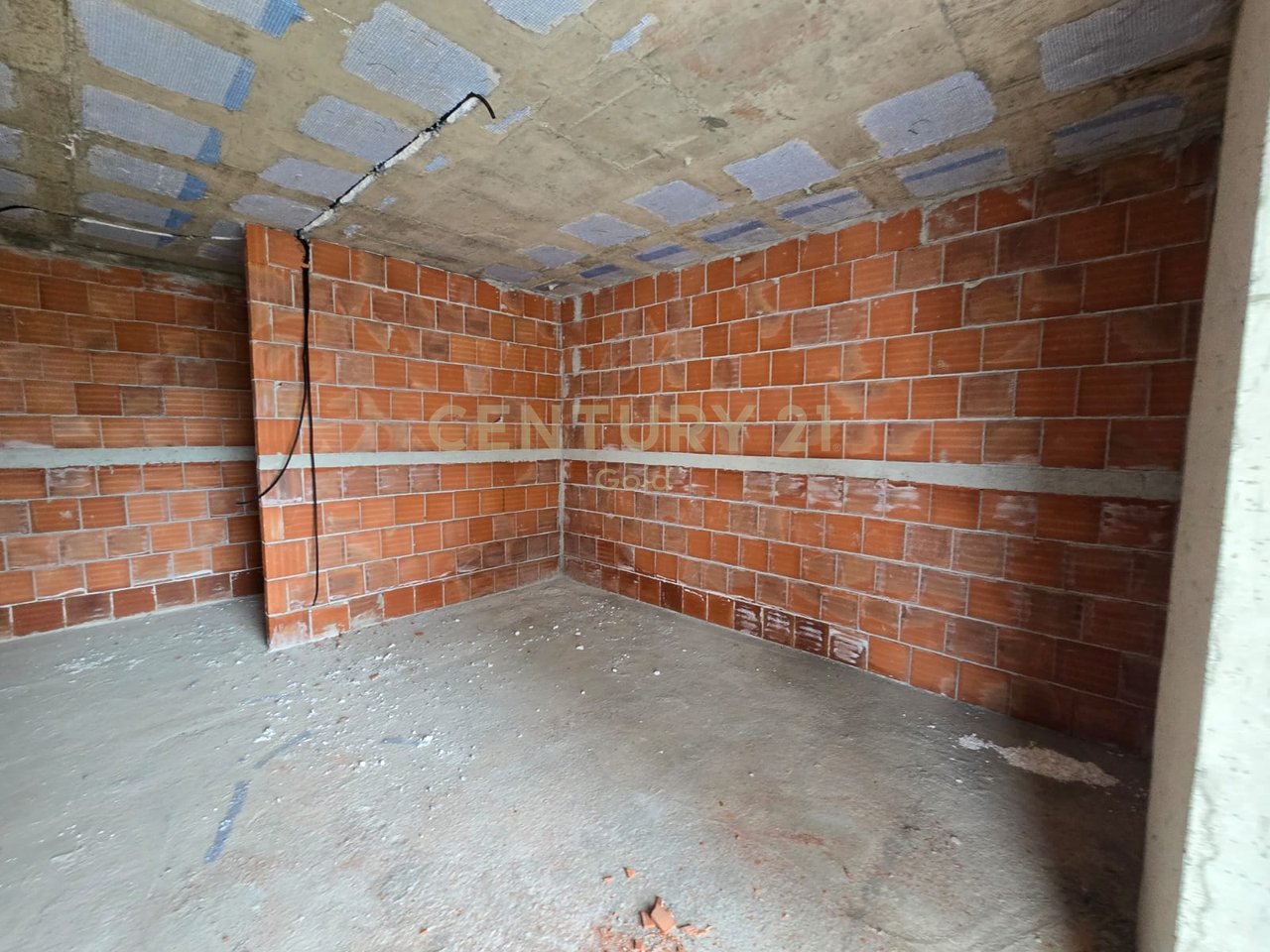 1+1 APARTMENT FOR SALE AT THE FORMER AVIATION FIELD