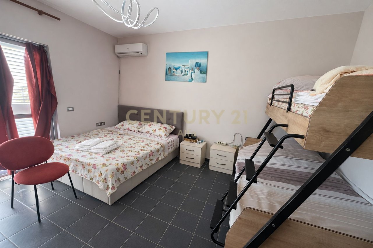 Appartamento 1+1 in vendita a Shkembi i Kavajes con vista mare!