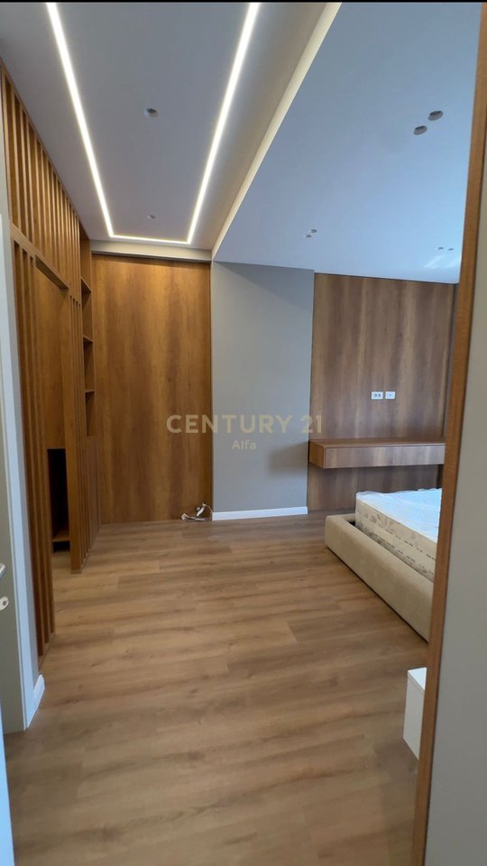 Apartment 2+1+2 bathrooms for sale at Xheluks Complex near Xibraku!