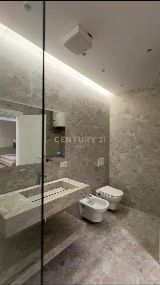 Apartment 2+1+2 bathrooms for sale at Xheluks Complex near Xibraku!