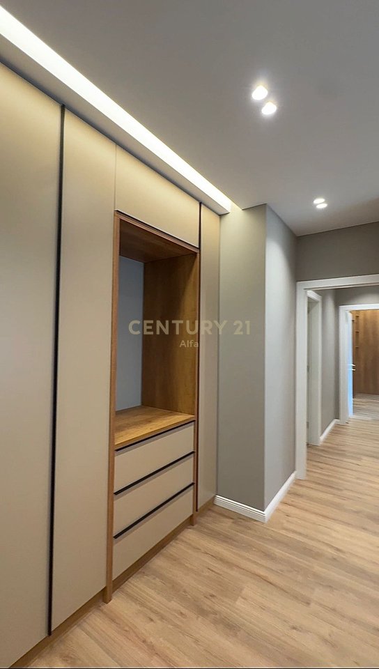 Apartment 2+1+2 bathrooms for sale at Xheluks Complex near Xibraku!