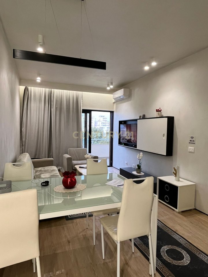 1+1 apartment for rent in the first line by the sea – Beach, Durrës🌊