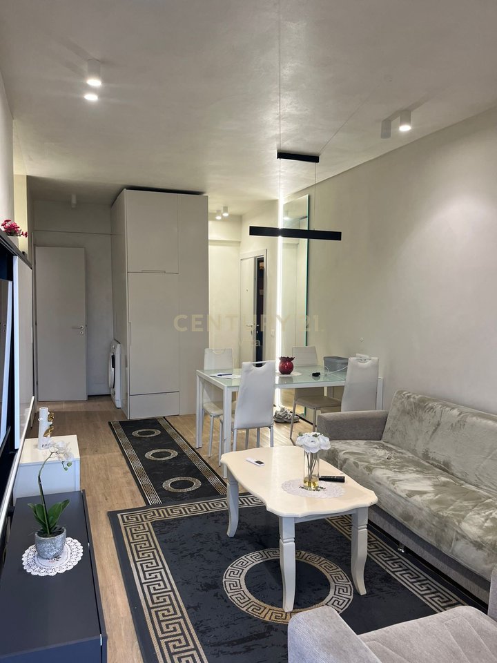 1+1 apartment for rent in the first line by the sea – Beach, Durrës🌊