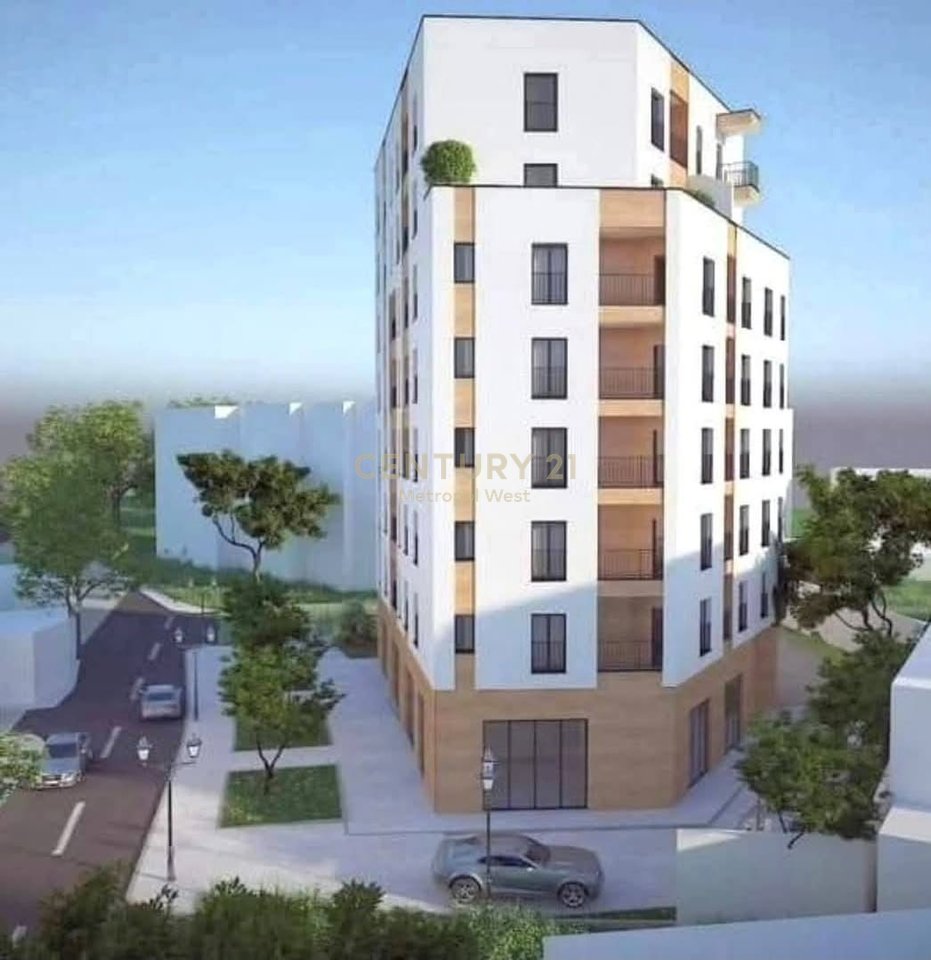 Apartment 2+1+2 for sale on Mihal Grameno Street