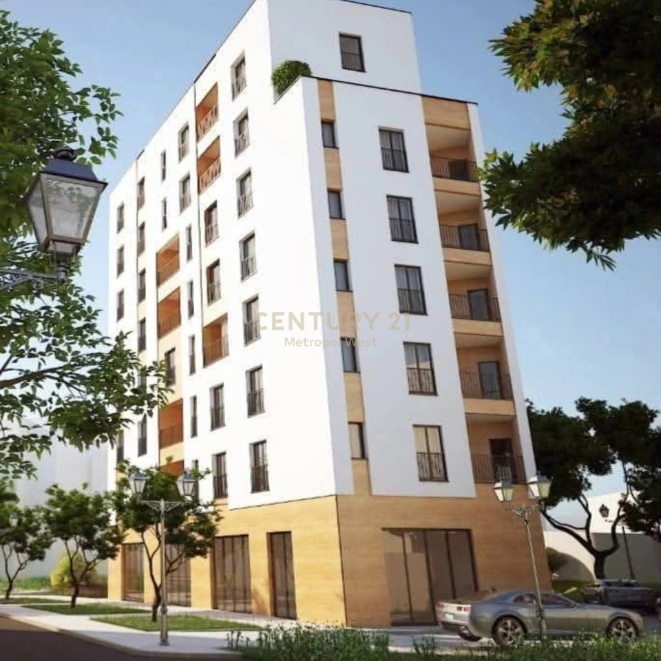 Apartment 2+1+2 for sale on Mihal Grameno Street