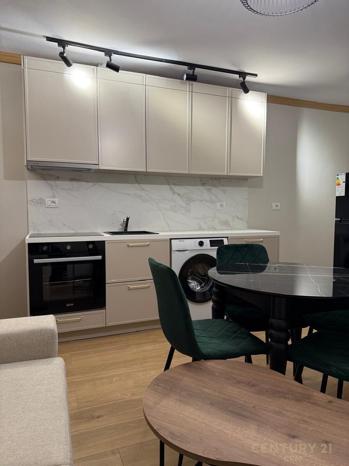 SHESIM OBJEKT NE VOSKOPOJE I NDARE NE 3 APARTAMETE!