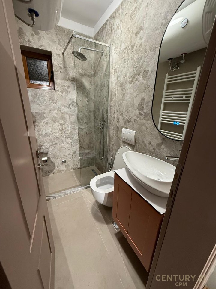 SHESIM OBJEKT NE VOSKOPOJE I NDARE NE 3 APARTAMETE!