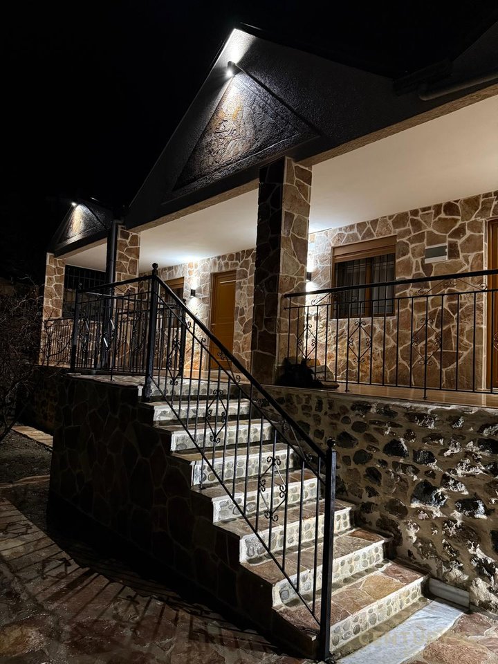 SHESIM OBJEKT NE VOSKOPOJE I NDARE NE 3 APARTAMETE!