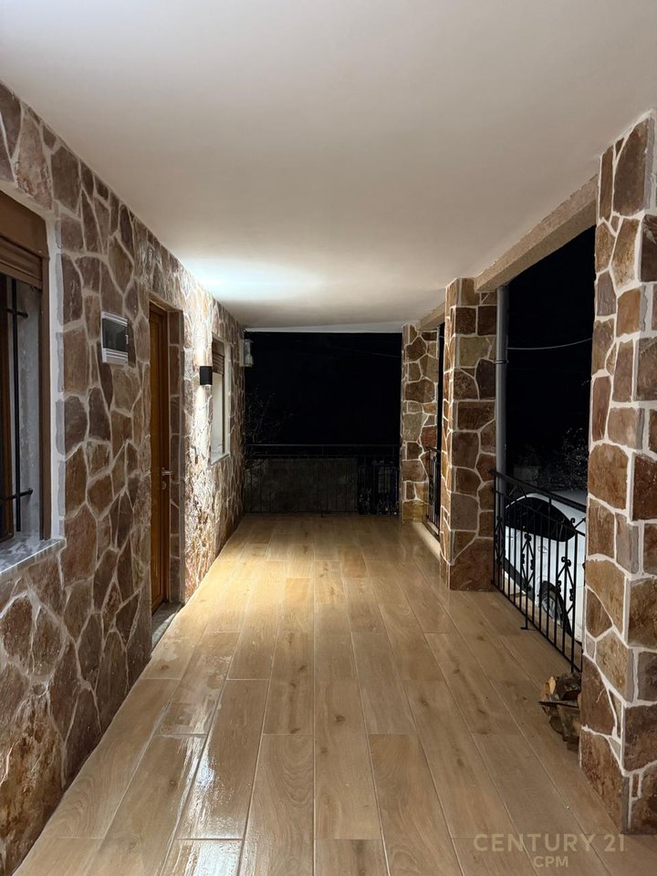 SHESIM OBJEKT NE VOSKOPOJE I NDARE NE 3 APARTAMETE!