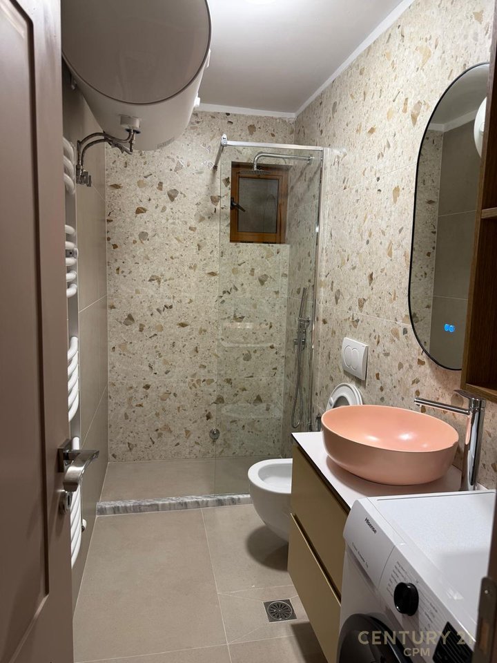 SHESIM OBJEKT NE VOSKOPOJE I NDARE NE 3 APARTAMETE!