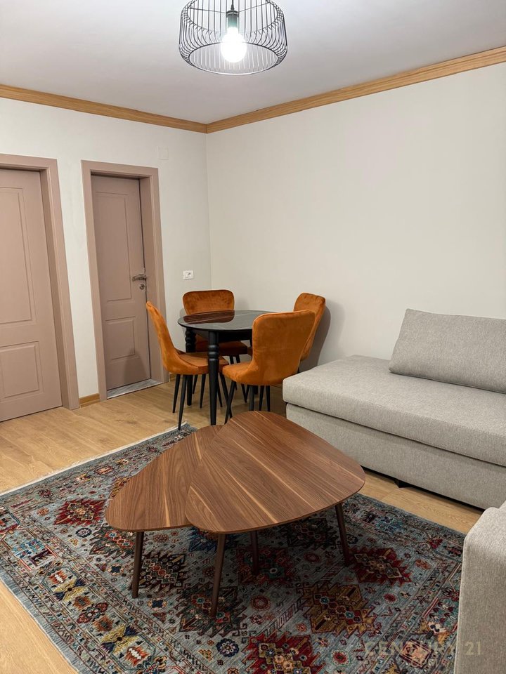 SHESIM OBJEKT NE VOSKOPOJE I NDARE NE 3 APARTAMETE!