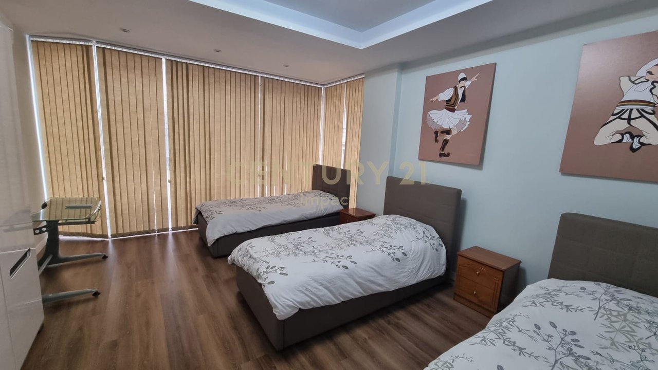 Apartament 2+1 Me Qira në Restorant Durrësi, Tiranë - 900€,ME POST PARKIMI !