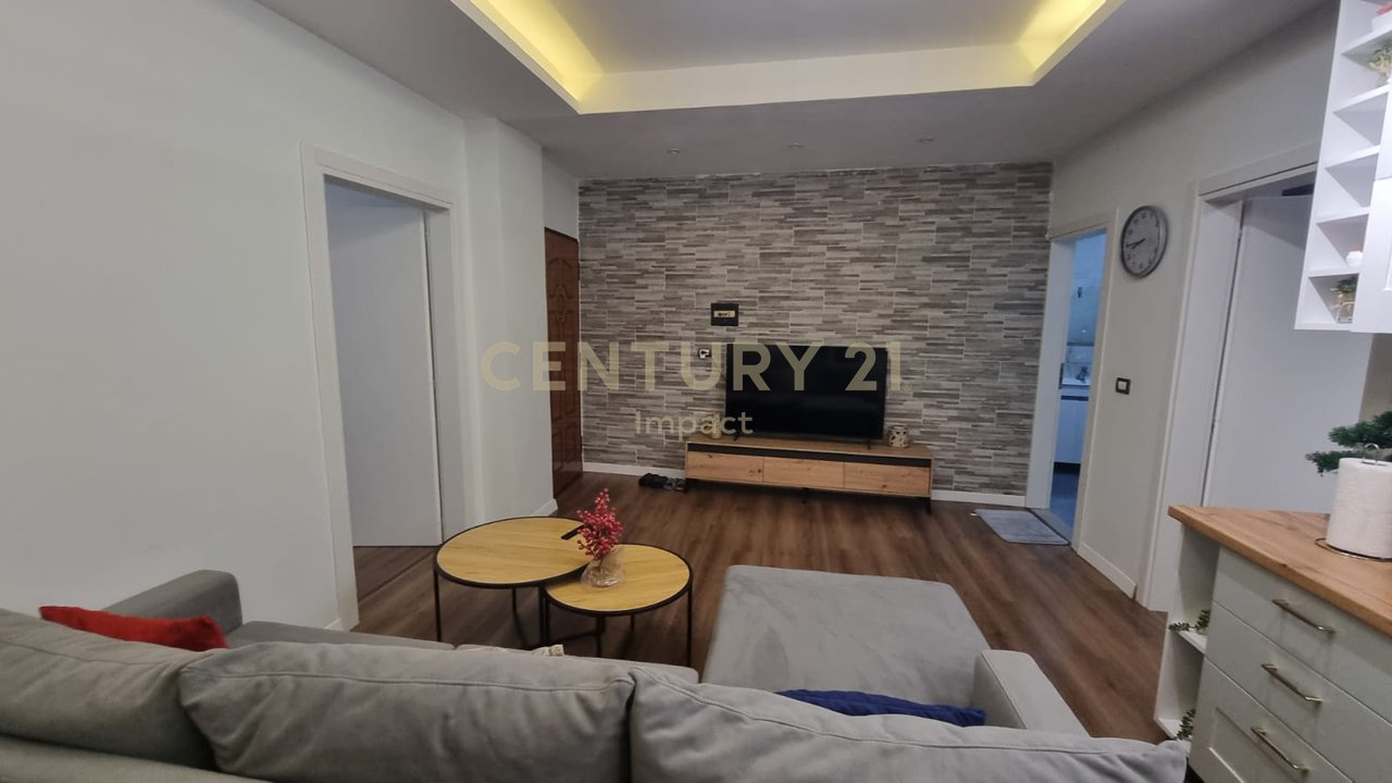 Apartament 2+1 Me Qira në Restorant Durrësi, Tiranë - 900€,ME POST PARKIMI !