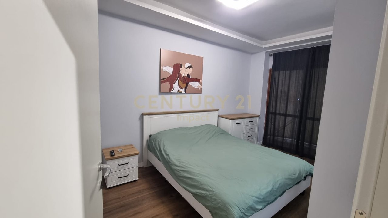 Apartament 2+1 Me Qira në Restorant Durrësi, Tiranë - 900€,ME POST PARKIMI !