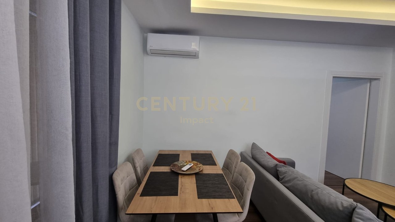 Apartament 2+1 Me Qira në Restorant Durrësi, Tiranë - 900€,ME POST PARKIMI !