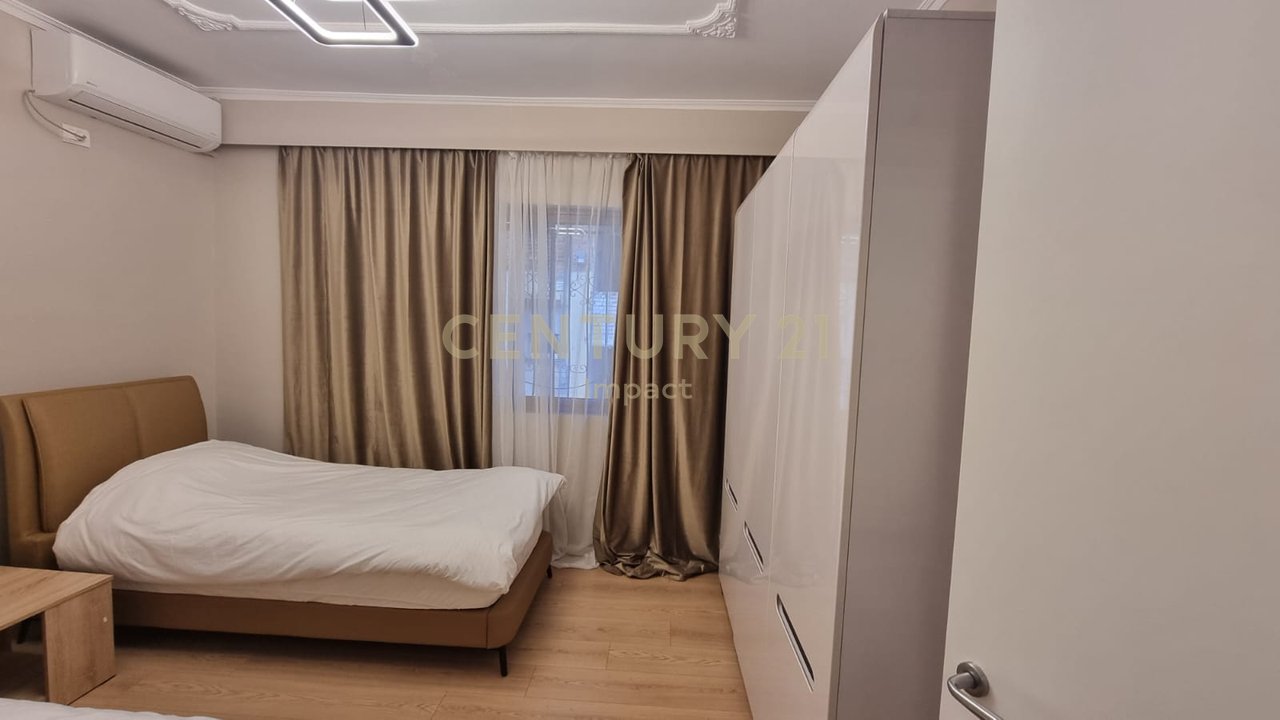 Apartament 2+1 Me Qira në Restorant Durrësi, Tiranë - 800.00€ ME POST PARKIMI !