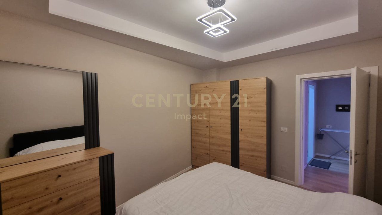 Apartament 2+1 Me Qira në Restorant Durrësi, Tiranë - 800.00€ ME POST PARKIMI !
