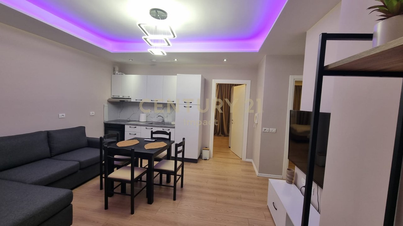 Apartament 2+1 Me Qira në Restorant Durrësi, Tiranë - 800.00€ ME POST PARKIMI !