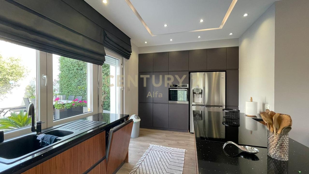 QIRA, VILË PREMIUM me PISHINE, REZIDENCA KODRA E DIELLIT 2‼️