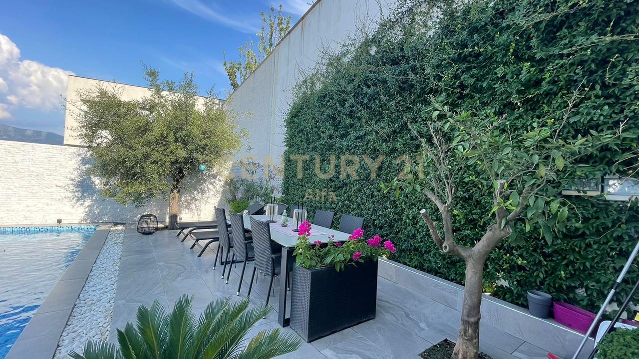 QIRA, VILË PREMIUM me PISHINE, REZIDENCA KODRA E DIELLIT 2‼️