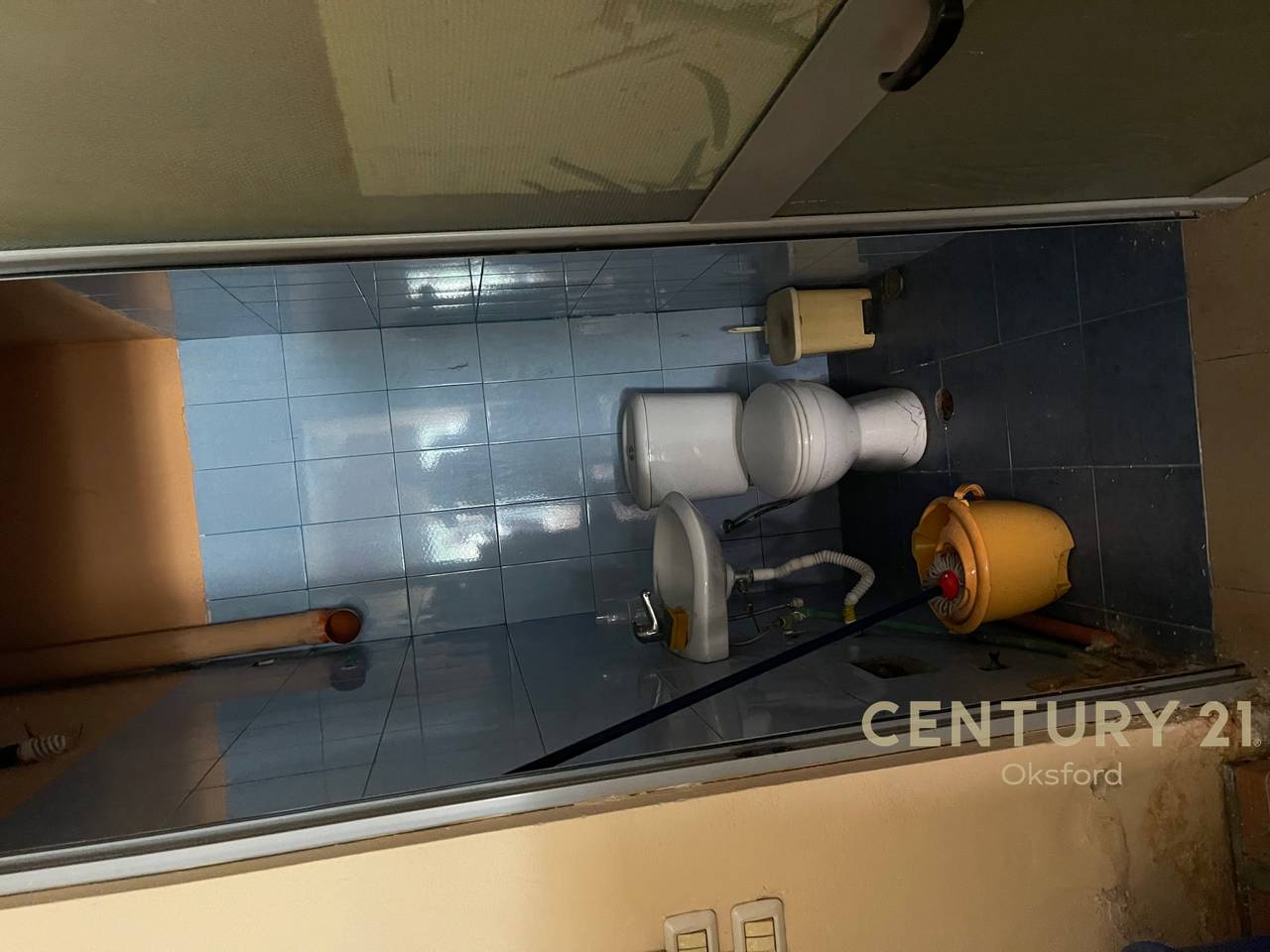 Commercial units for sale!