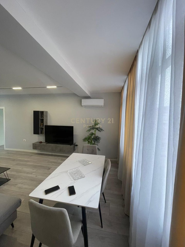 IN AFFITTO APPARTAMENTO 2+1 21 DICEMBRE TIRANA