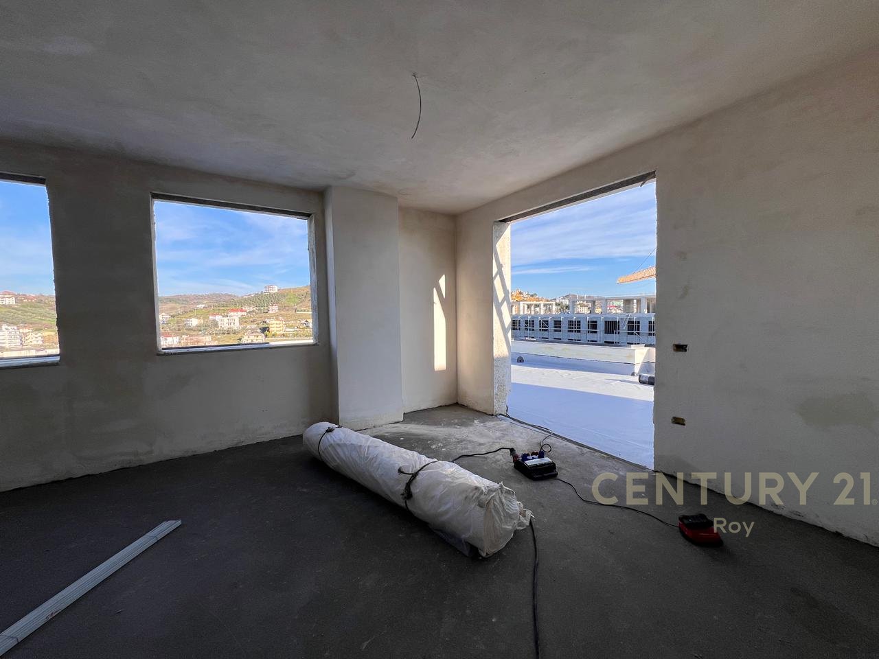 SHITET PENTHOUSE 2+1+2 , "NË REZIDENCËN VM", NË GOLEM!