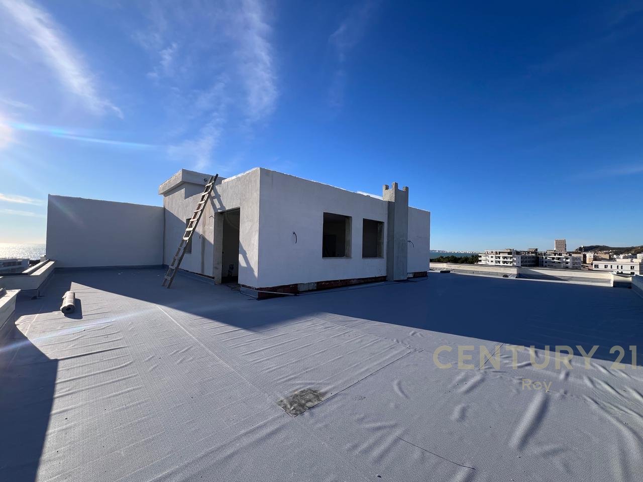 SHITET PENTHOUSE 2+1+2 , "NË REZIDENCËN VM", NË GOLEM!