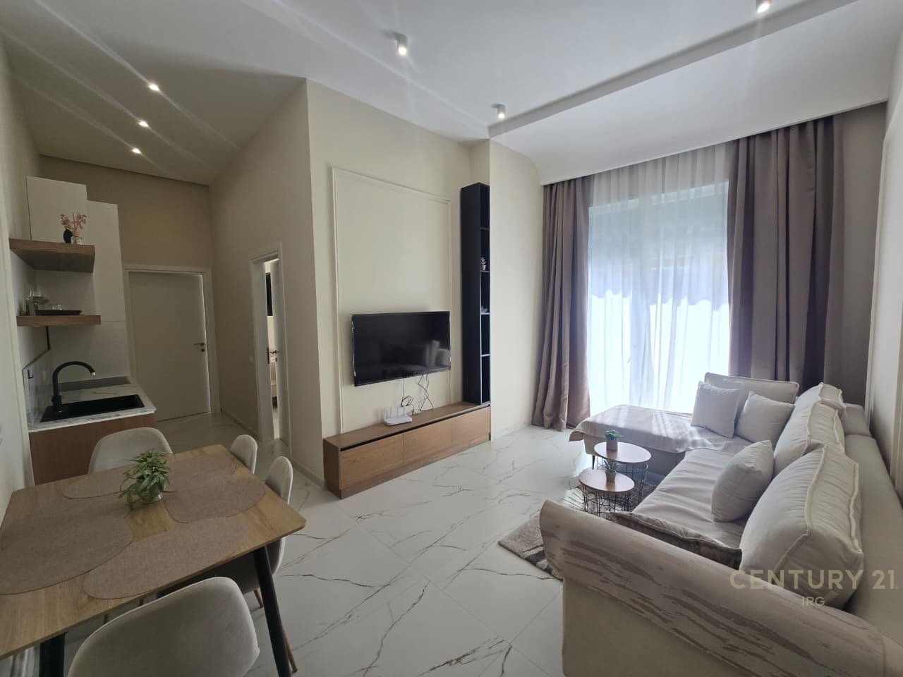 APARTAMENT 2+1 PER QIRA TE 'DONIKA CENTER'!