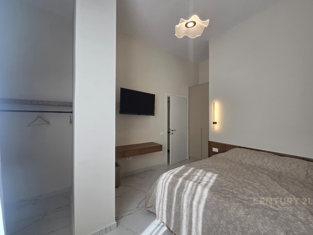 APARTAMENT 2+1 PER QIRA TE 'DONIKA CENTER'!