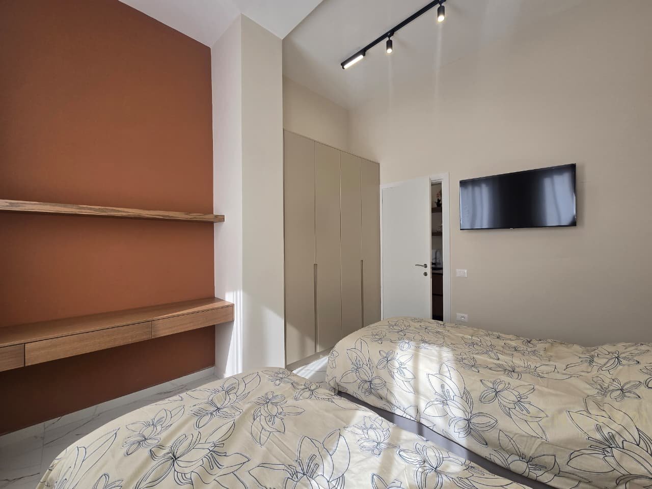 APARTAMENT 2+1 PER QIRA TE 'DONIKA CENTER'!