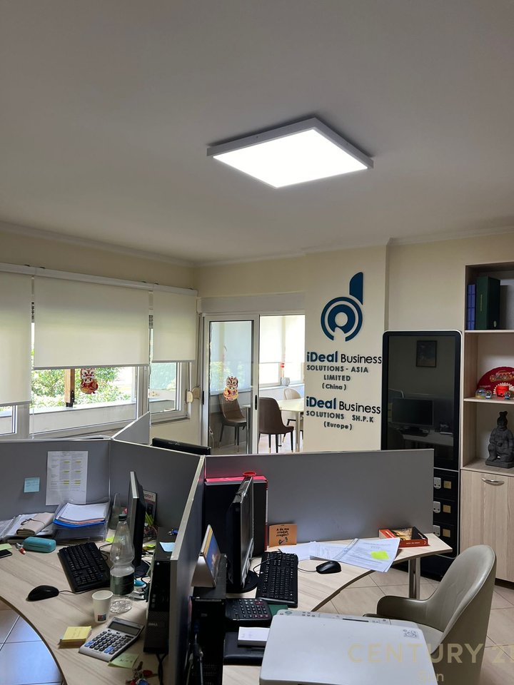 APARTAMENT ME QIRA PER ZYRA NE BLLOK