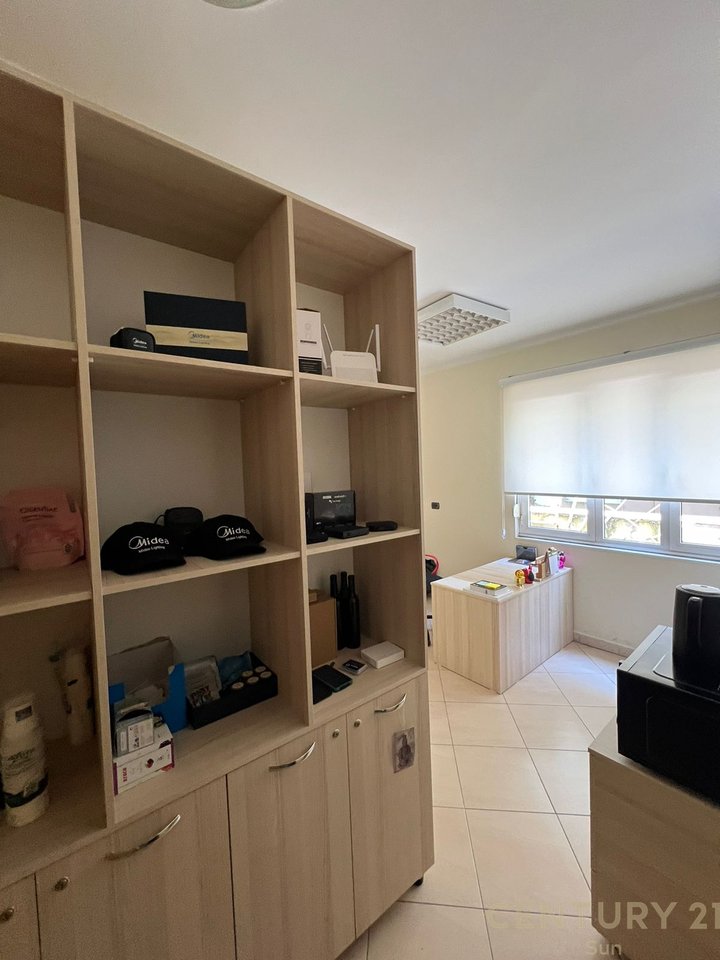 APARTAMENT ME QIRA PER ZYRA NE BLLOK